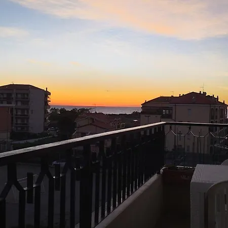 Gallinara A Due Passi Dal Mare Ad In Liguria דירה אלבניה