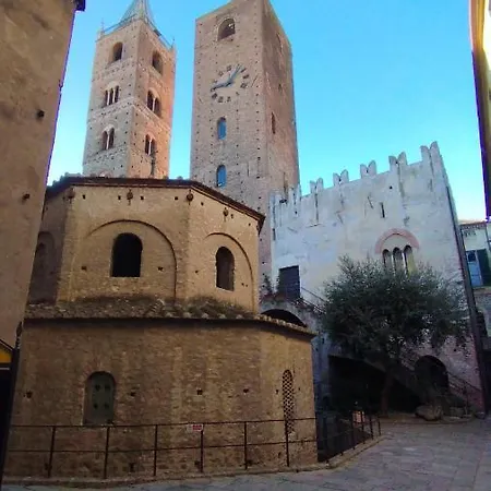 Gallinara A Due Passi Dal Mare Ad In Liguria * אלבניה