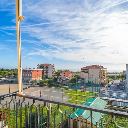 Appartement Gallinara A Due Passi Dal Mare Ad In Liguria
