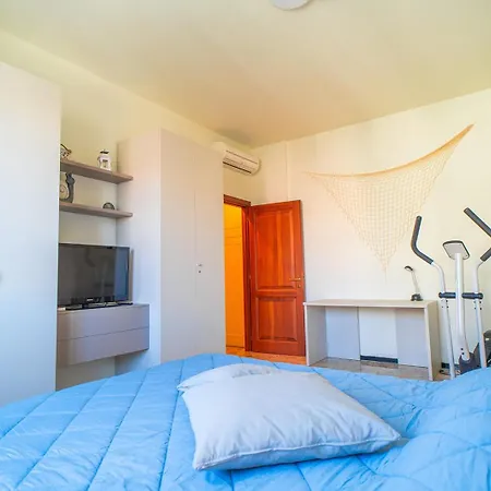 Appartement Gallinara A Due Passi Dal Mare Ad In Liguria
